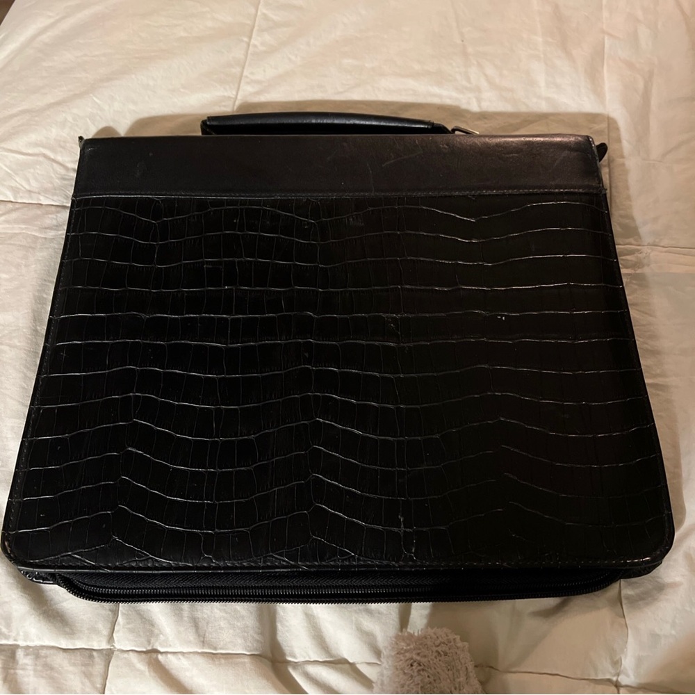 Buxton High End Style Black Crocodile-Embossed Briefcase/Portfolio